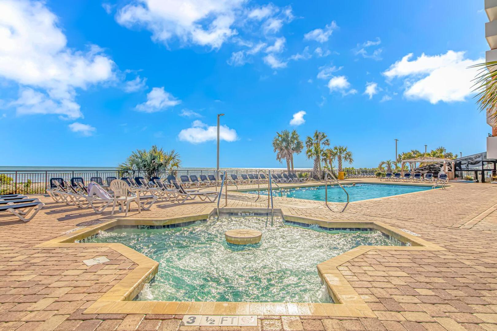 Oceanview 1 Bedroom Suite Landmark Resort 548 Perfect For A Couple Or Party Of 4 Миртл-Бич Экстерьер фото
