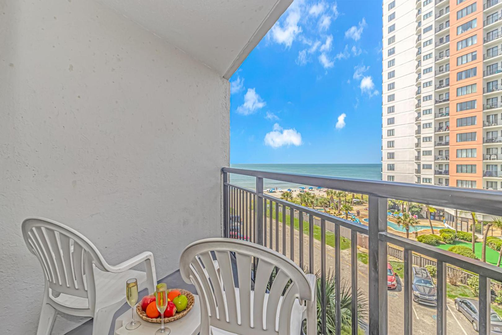 Oceanview 1 Bedroom Suite Landmark Resort 548 Perfect For A Couple Or Party Of 4 Миртл-Бич Экстерьер фото